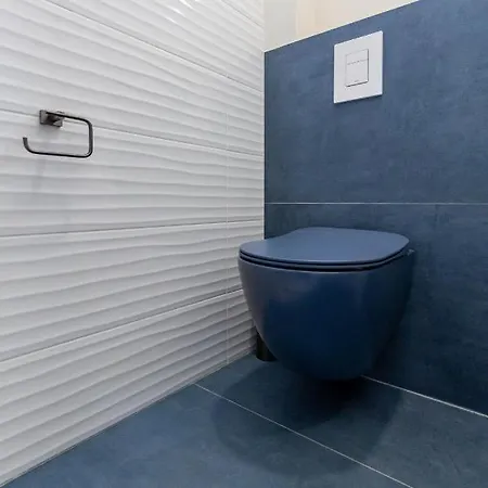 Semesterbostad Pinereef Blue *